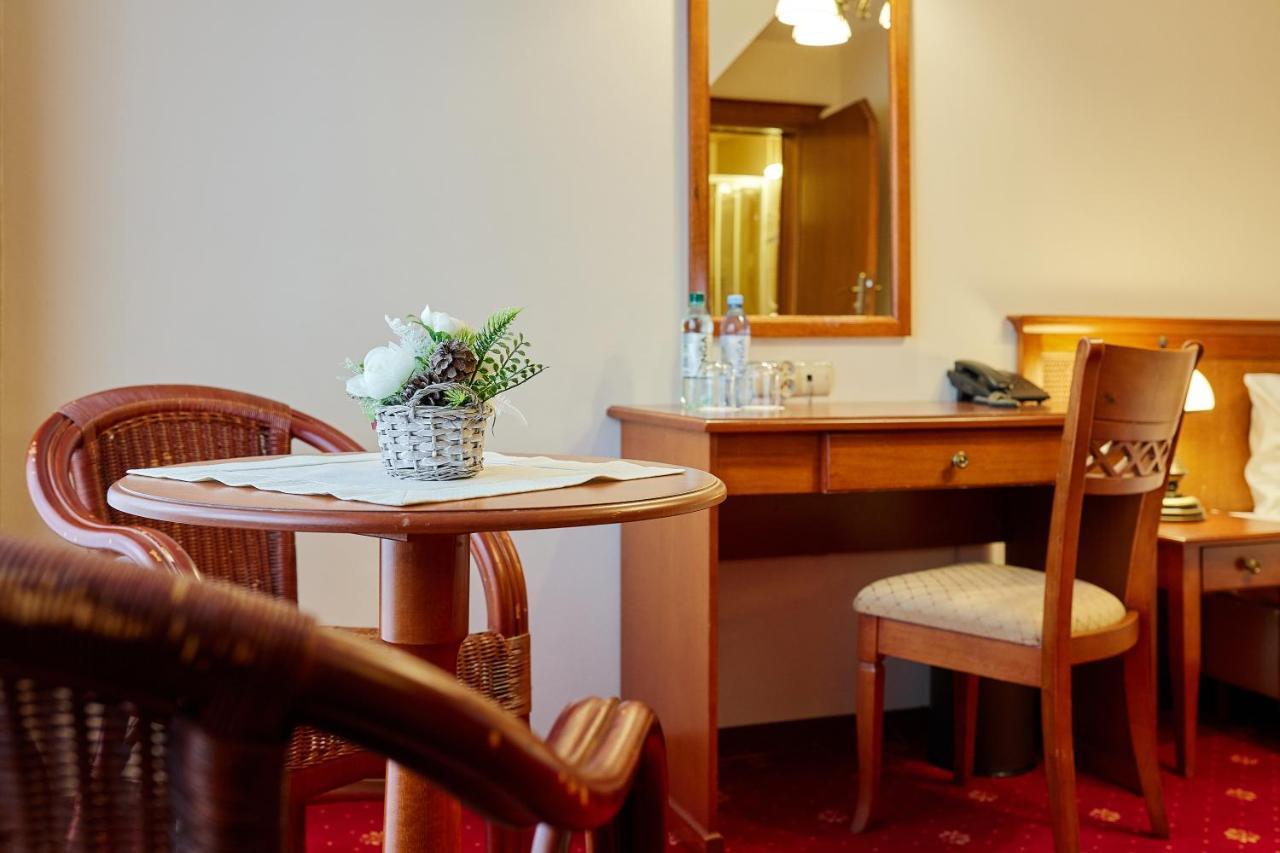 Hotel Burkaty Bialka Tatrzanska 外观 照片