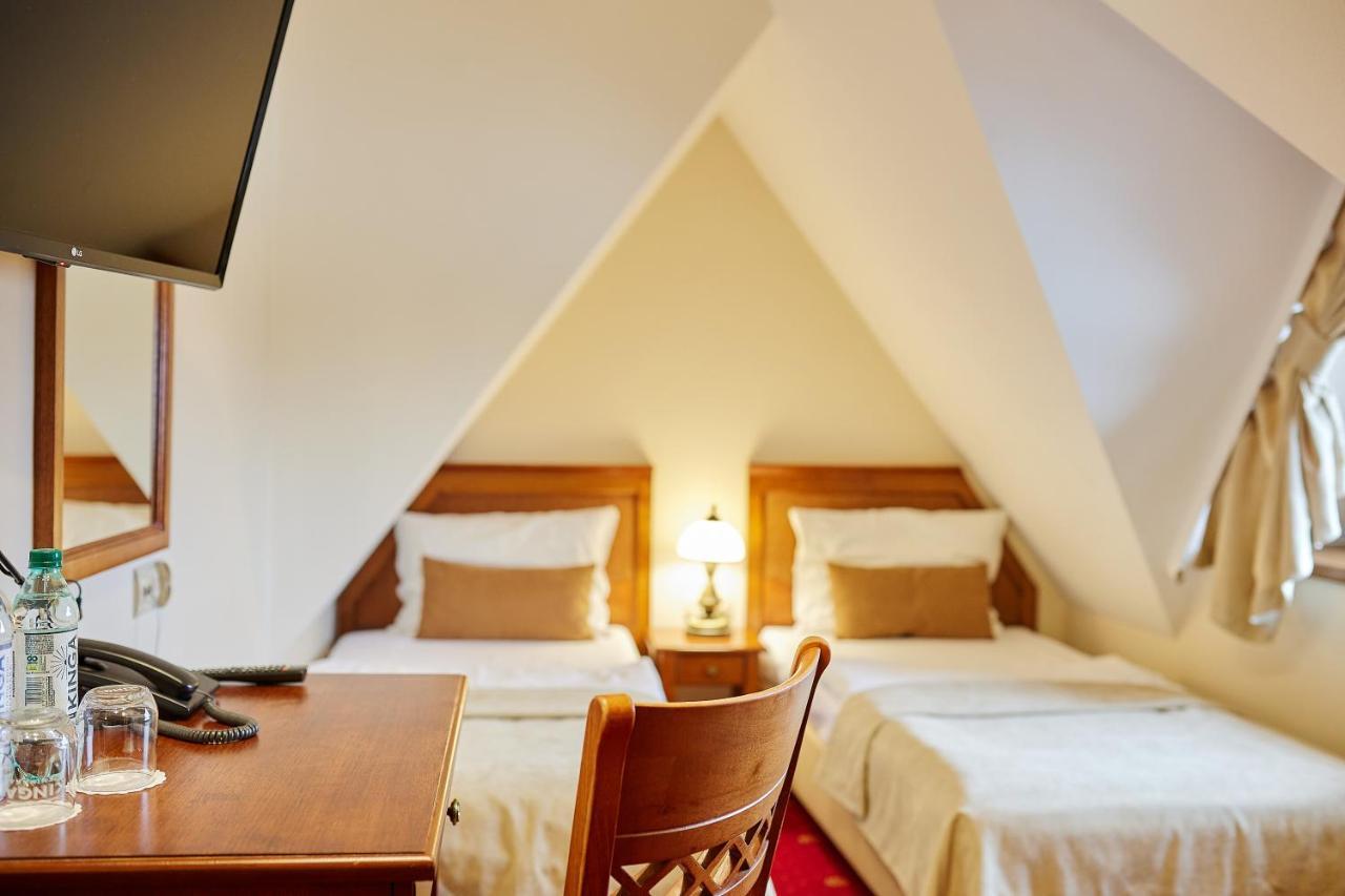 Hotel Burkaty Bialka Tatrzanska 外观 照片